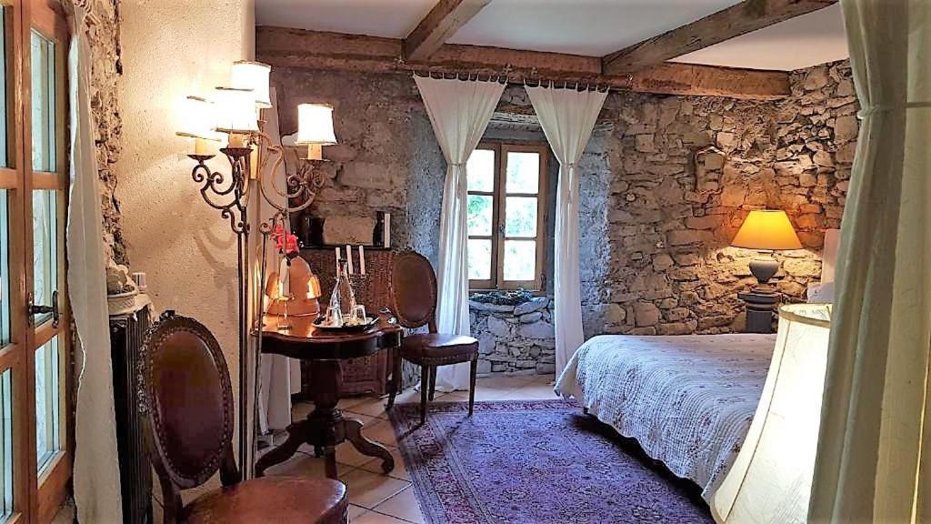 Domaine De Lara Bed & Breakfast บาร์เซอลอนเน็ต ภายนอก รูปภาพ