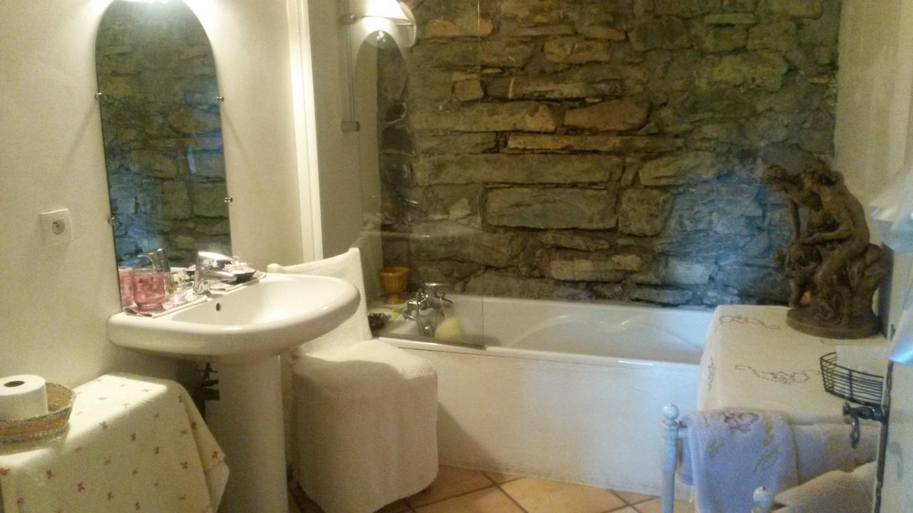 Domaine De Lara Bed & Breakfast บาร์เซอลอนเน็ต ภายนอก รูปภาพ